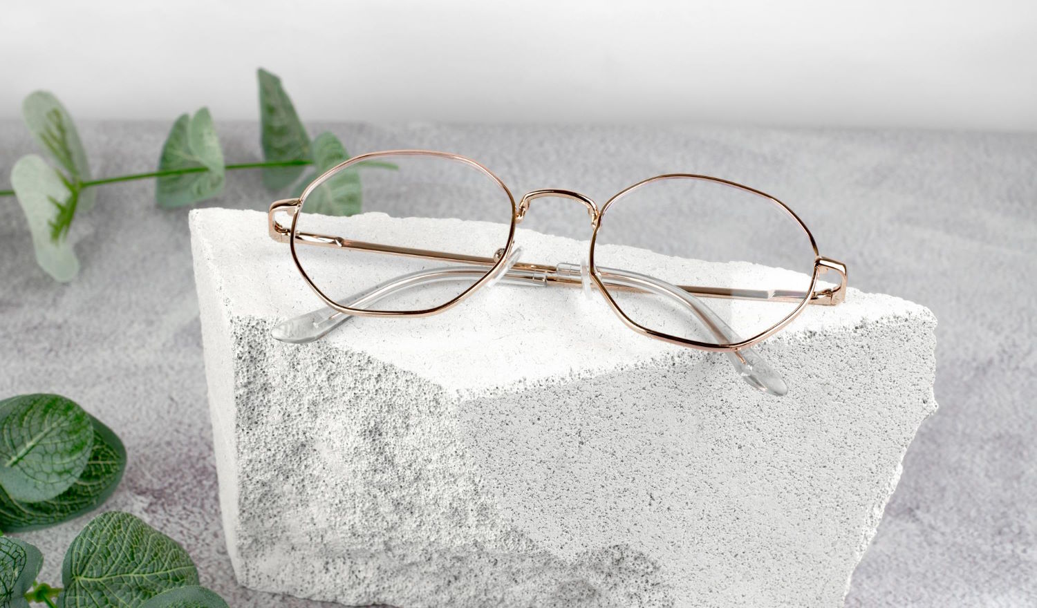 Oprawki do okularów korekcyjnych od Miu Miu – luksus na co dzień